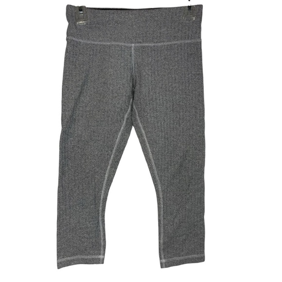 Lululemon‎ Women’s Wunder Under Crop Leggings Size 6 - Picture 1 of 3